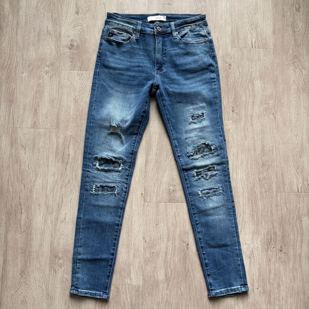 KanCan Mid Rise Skinny Stretch Fit Jeans Distressed Patchwork Medium Wash Denim
